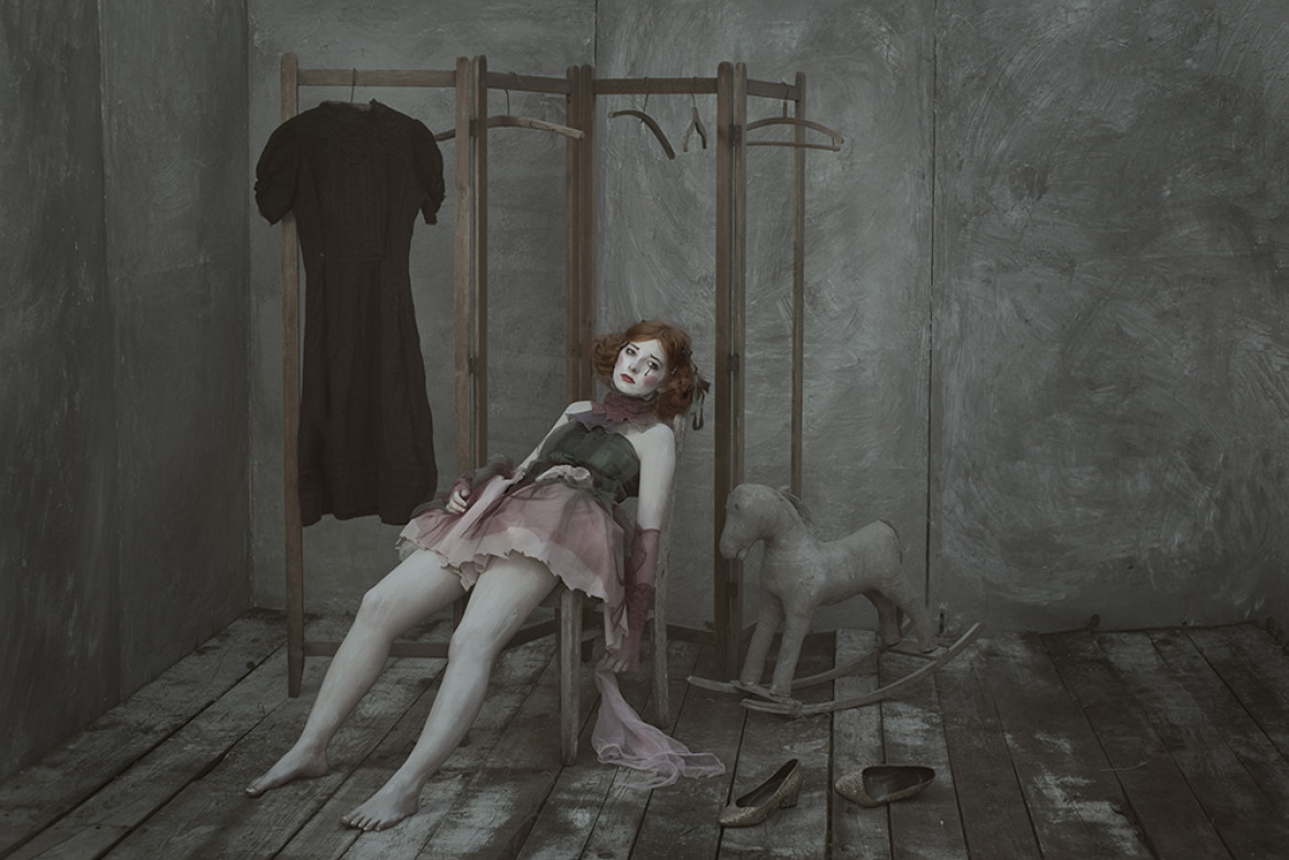 fot. Izabella Sapuła, nominacja w kat. Conceptual, "House of Doll"