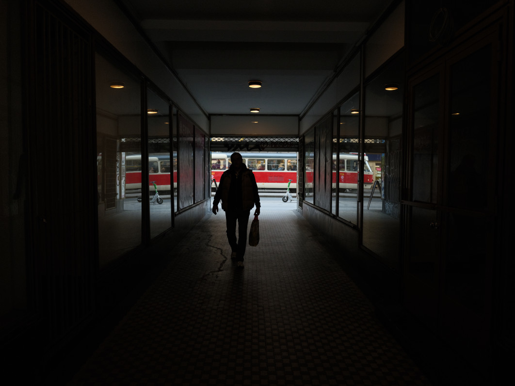 1/160 s, f/4.5, ISO 5000, 28 mm