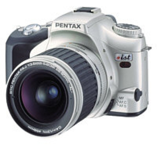 Nowa lustrzanka Pentaxa o tajemniczej nazwie *ist