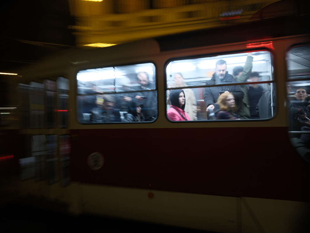 1/15 s, f/4.5, ISO 1250, 28 mm