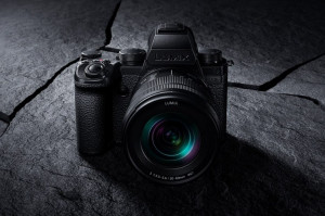 Aparat czy kamera… a może Panasonic Lumix S5IIX?