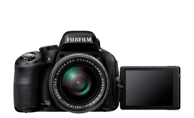 FinePix HS50EXR - nowy flagowy superzoom Fujifilm