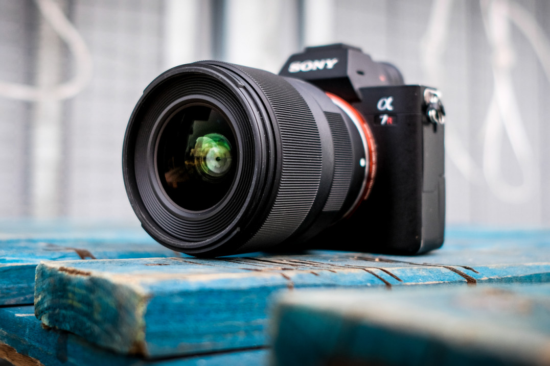 Tokina FíRIN 20 mm f/2 FE AF - test obiektywu