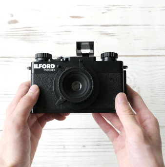 ILFORD Pixie 35-II - nowy kompakt analogowy z trybem otworkowym i adapterem półklatkowych
