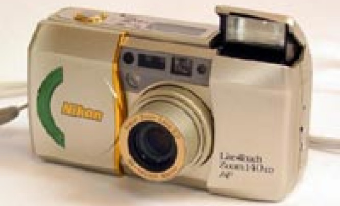  Test aparatu Nikon LITE TOUCH 140 ED