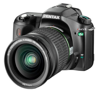 Nareszcie cyfrowa lustrzanka Pentaxa: *ist D