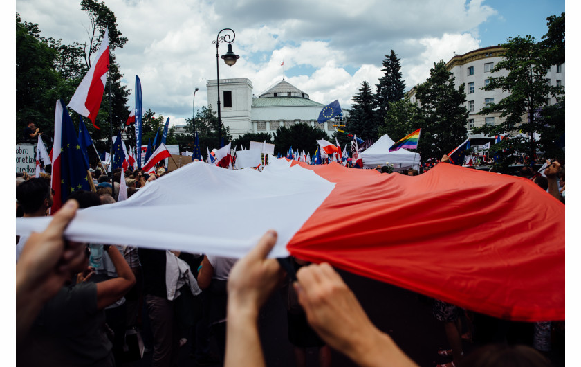 Krystian Maj - Warszawa. 16.07.2017 Demonstracja przeciwko nowym ustawom o sadownictwie dającym pełną kontrole nad systemem sadowniczym Ministrowi Sprawiedliwości.