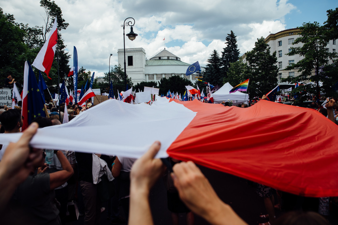 Krystian Maj - Warszawa. 16.07.2017 Demonstracja przeciwko nowym ustawom o sadownictwie dającym pełną kontrole nad systemem sadowniczym Ministrowi Sprawiedliwości.