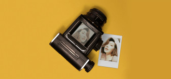 Escura Hasselback Portrait - magia średniego formatu na wkładach Instax