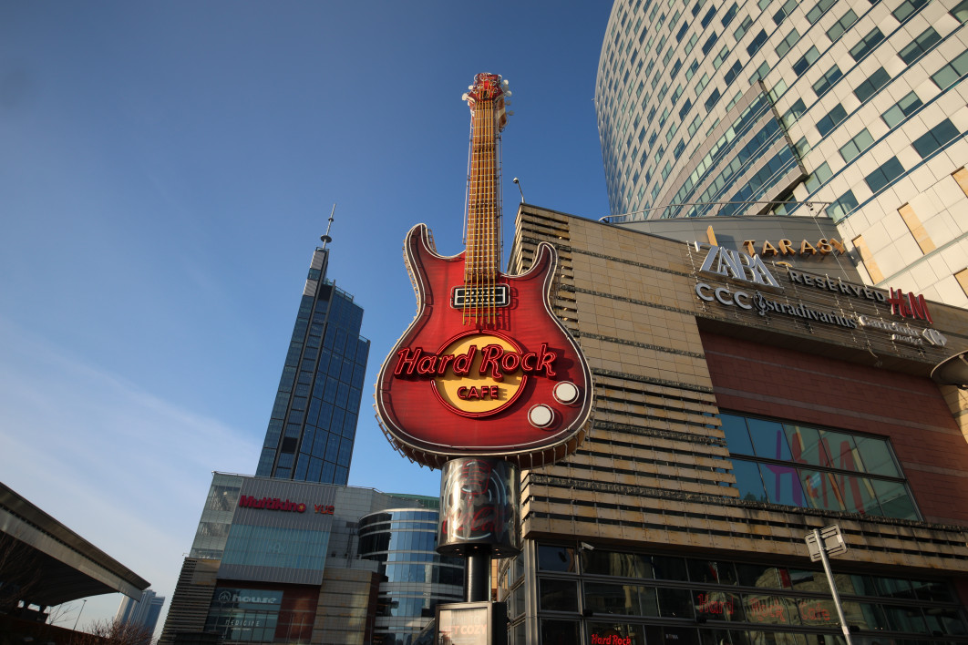 f/8, 20 mm