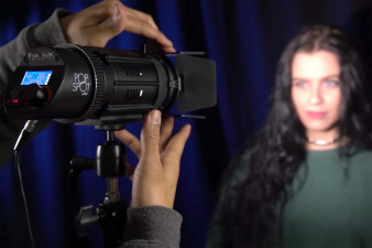 Fotodiox Pro PopSpot J-500 - kompaktowa lampa LED z soczewką Fresnela
