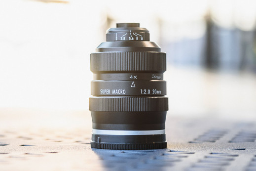 Mitakon Zhongyi Freewalker 20 mm f/2 Super Macro dostępny w Polsce