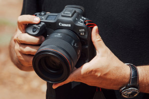 Canon EOS R3 - kompaktowy gigant