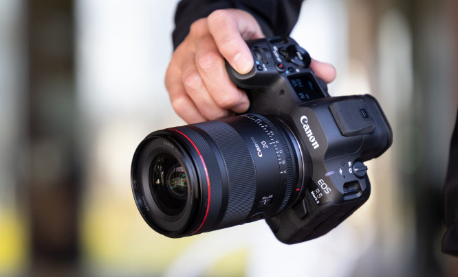 Canon RF 20 mm f/1.4L VCM  - kolejny obiektyw z serii hybrydowych stałek RF