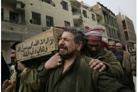I nagroda w kategorii Ludzie i wydarzenia: Max Becherer "Iraqis Who Died While Daring to Vote Are Mourned as Martyrs"