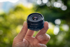 Laowa 15 mm f/5 Cookie FF - szerokokątny pancake, mały jak ciasteczko