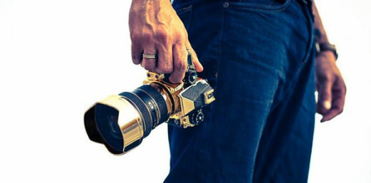 Brikk Lux Nikon kit. Złoty Df dla kolekcjonerów