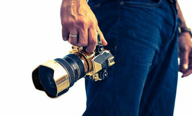 Brikk Lux Nikon kit. Złoty Df dla kolekcjonerów