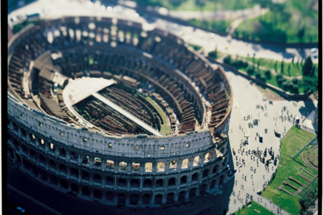 Olivo Barbieri - "site specific_roma 04"