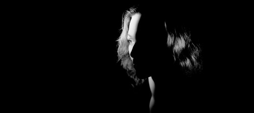 Fotografia Kolekcjonerska: „POZA PORTRET. O człowieku w polskiej fotografii”