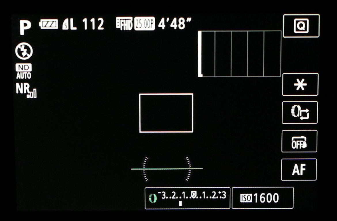 Informacje wyświetlane na ekranie LCD aparatu Canon G9 X