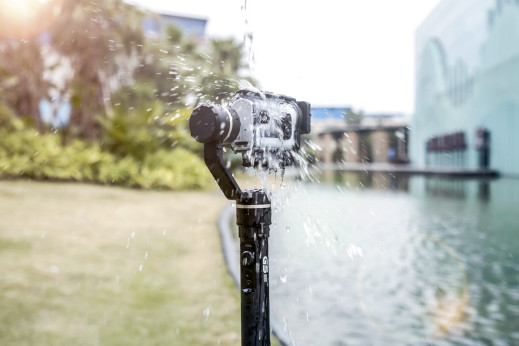 Feiyu Tech G5 GS - nowy gimbal do kamer sportowych Sony już dostępny w Polsce. Znamy cenę