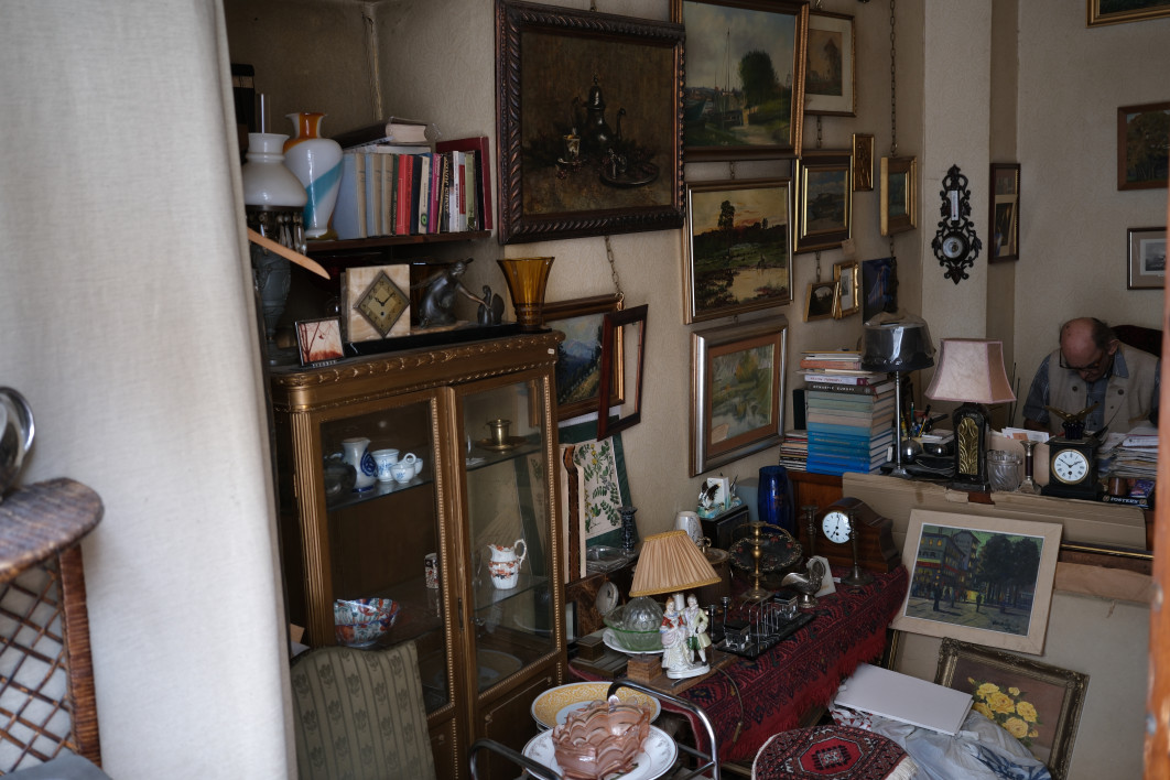 1/9 s, f/2.8, ISO 64, 23 mm