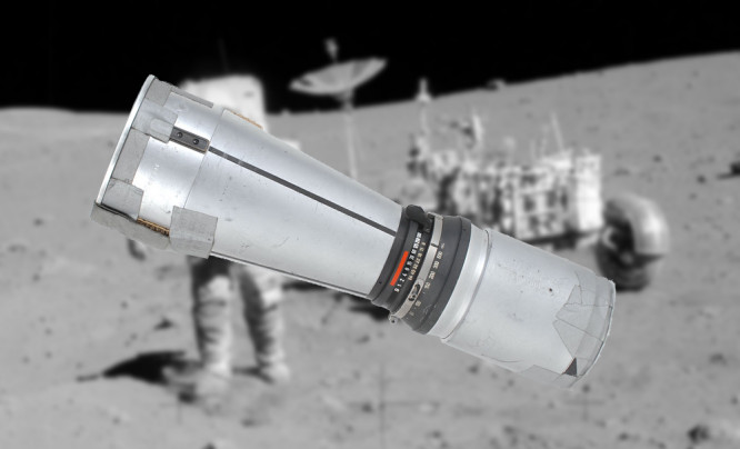 Teleobiektyw Zeiss używany przez załogę Apollo 15 idzie pod młotek