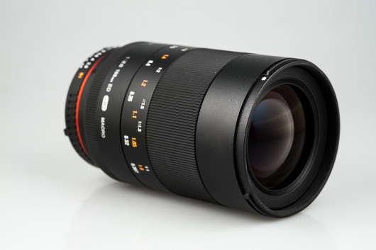 Samyang 100 mm f/2.8 ED UMC MACRO 