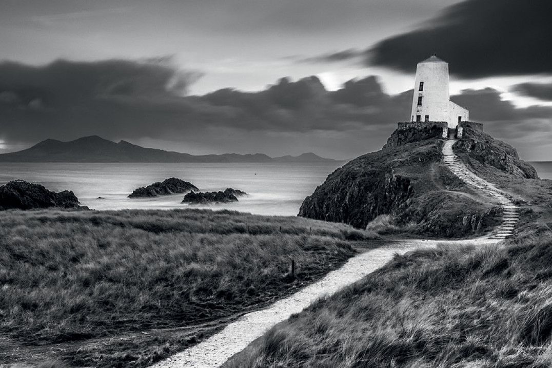 Zima to doskonały czas na fotografię czarno-białą. Poznaj ją z najnowszym wydaniem Digital Camera Polska