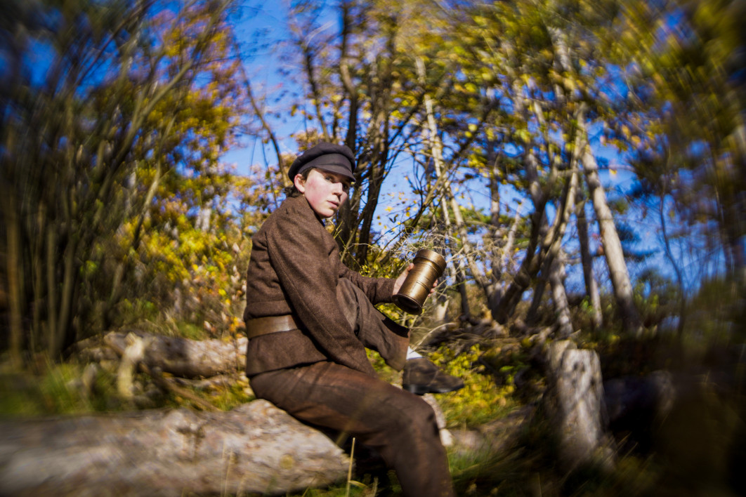 Joseph Petzval Focus-coupled Bokeh Control 27 mm f/1.7