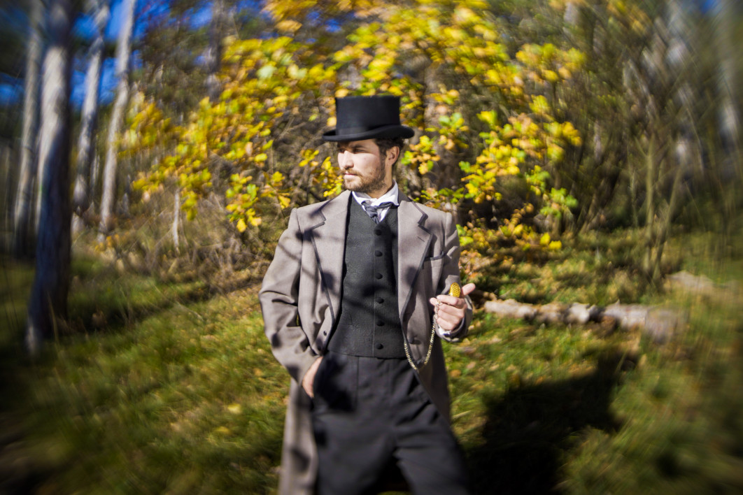 Joseph Petzval Focus-coupled Bokeh Control 27 mm f/1.7