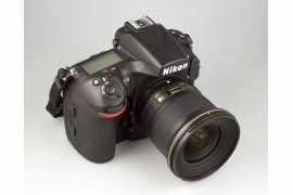 Nikon D810 z obiektywem Nikon AF-S Nikkor 20mm f/1,8G ED