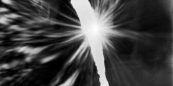 „Fotosynteza” i „Ustąp mi słońca” - dwa projekty fotograficzne wykonane przy pomocy camera obscura