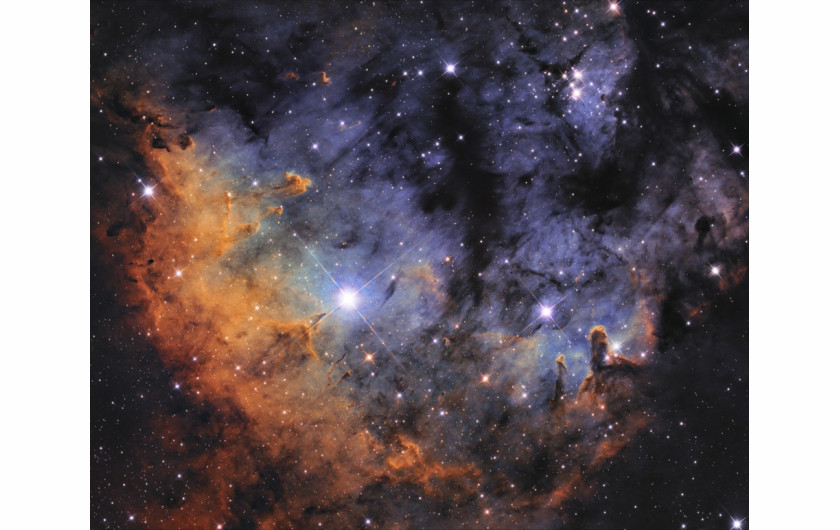fot. Laszlo Bagi, Deep and height, NGC 7822, mgławica Głowa Diabła / Insight Investment Astronomy Photographer of the Year 2019