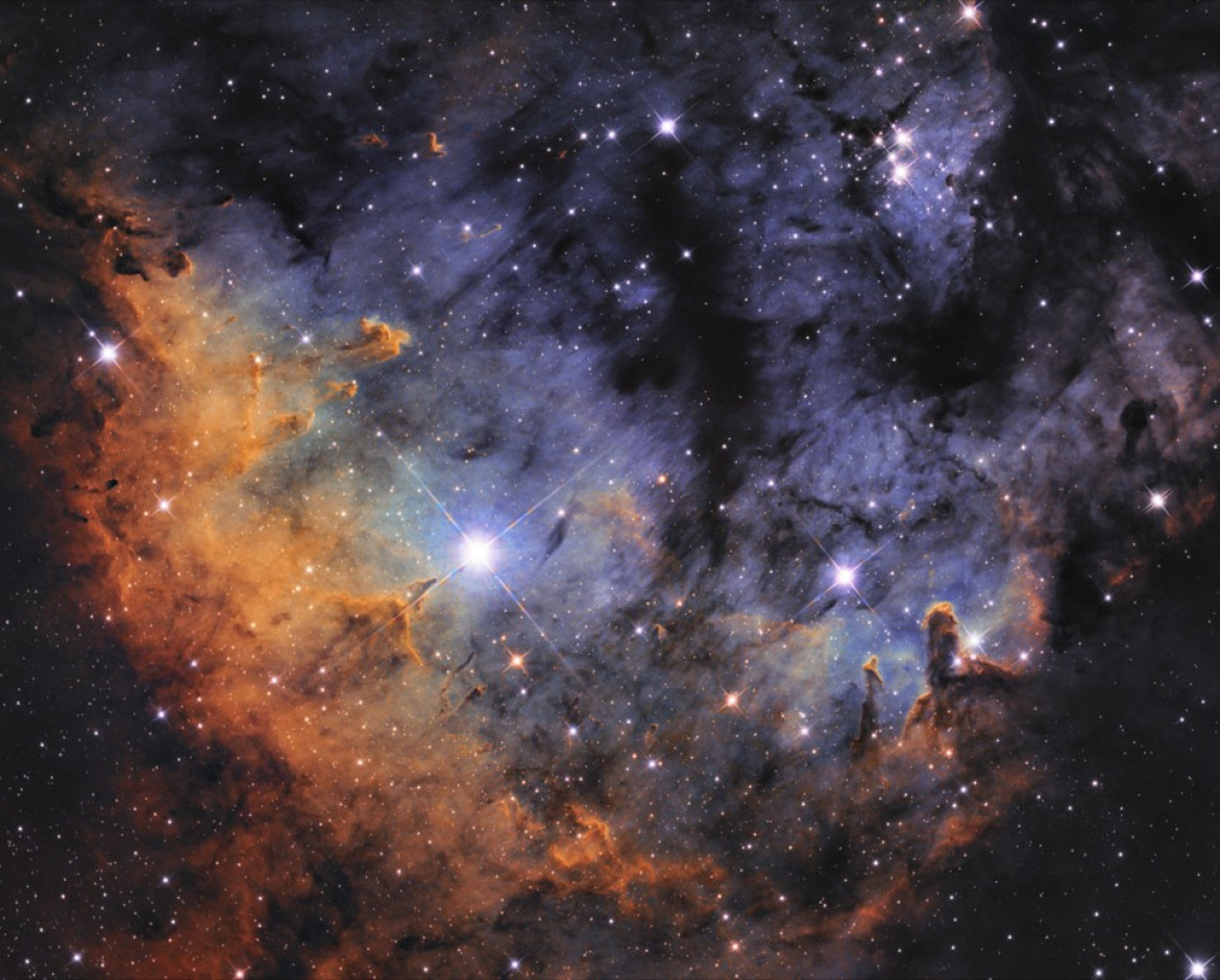 fot. Laszlo Bagi, "Deep and height, NGC 7822, mgławica Głowa Diabła" / Insight Investment Astronomy Photographer of the Year 2019