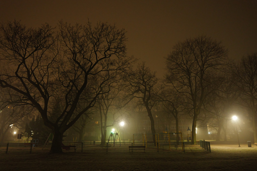 1/15 s, f/2.8, ISO 6400, 24.0 mm