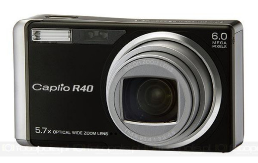 Ricoh Caplio R40 - krótszy zoom, niższa cena