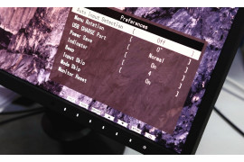 Panel kontrolny i menu monitora EIZO ColorEdge CG248‐4K