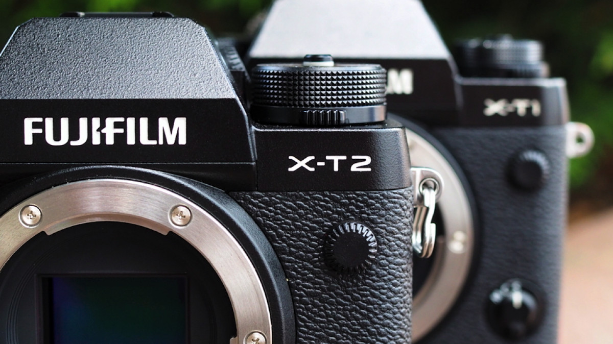 富士フイルム - x-t2 Fujifilm 富士フイルム FUJIFILM X-T2 Graphite Silver Edition 価格比較