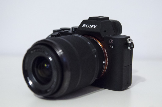 Sony A7 II z obiektywem  Sony FE 28-70mm f/3.5-5.6 OSS