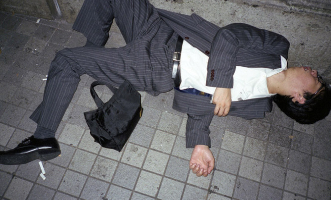 Album “High Fashion” Pawła Jaszczuka to niecodzienne spojrzenie na współczesny styl życia w Japonii. Premiera już jutro