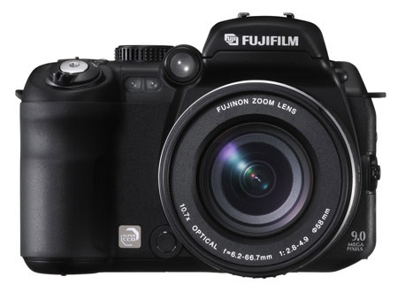 Fujifilm FinePix S9500 - 9 MP, 10.7x zoom