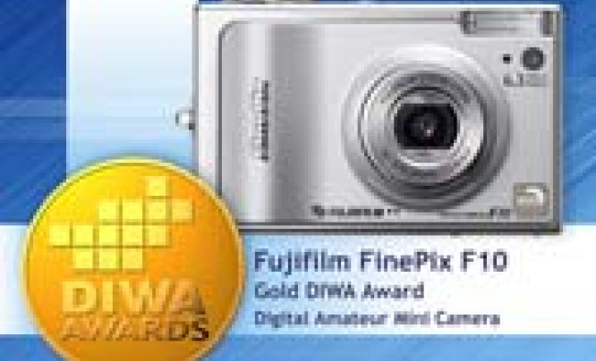  Fujifilm FinePix F10 otrzymuje Złoty Medal DIWA za wyjątkowe osiągi