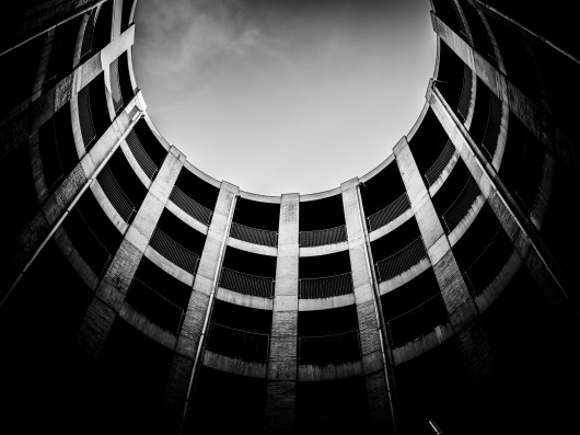 Mitakon Speedmaster 65 mm f/1.4 / fot. Jonas Rask / materiały prasowe