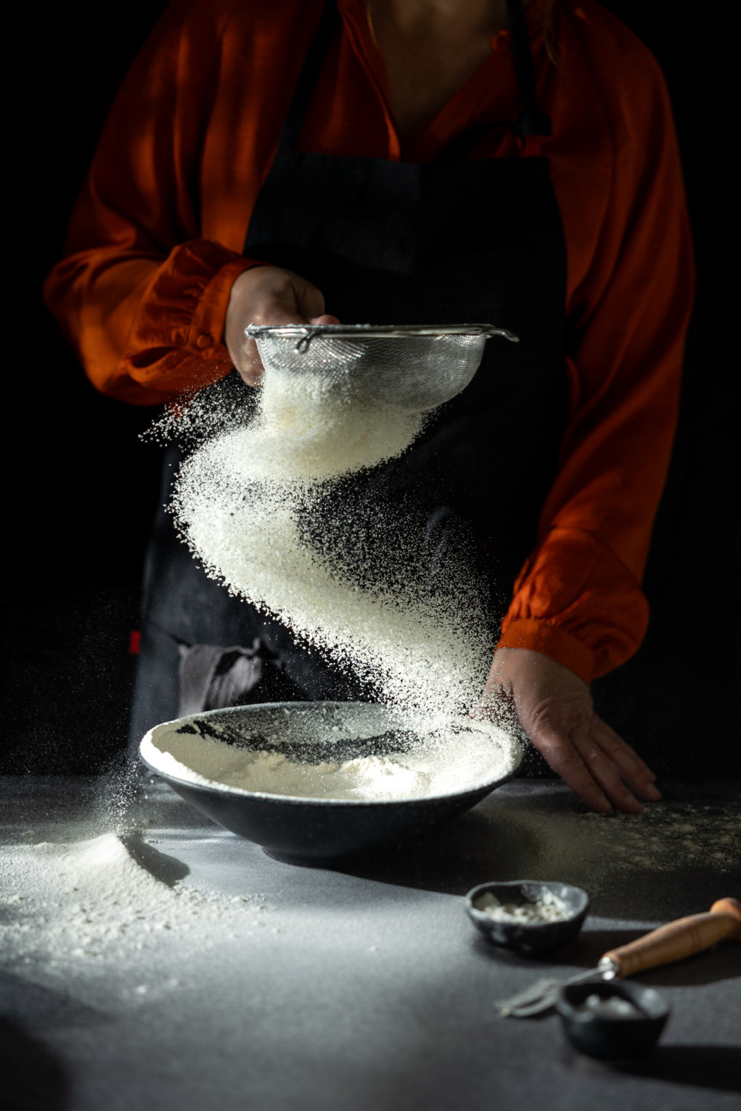 fot. Dorien Paymans, &quot;Flour Swirl&quot;, nagroda w kat. Cream of the Crop / World Food Photography Awards by Bimi 2025