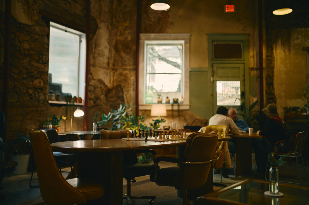 1/90 s, f/1.4, ISO 100, 35 mm / fot. Cam Mackey