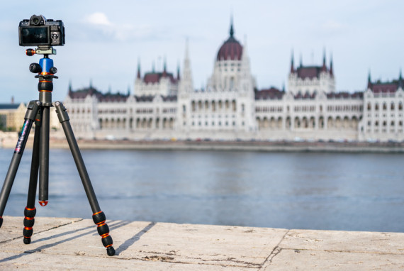 3 Legged Thing Punks Billy - test statywu