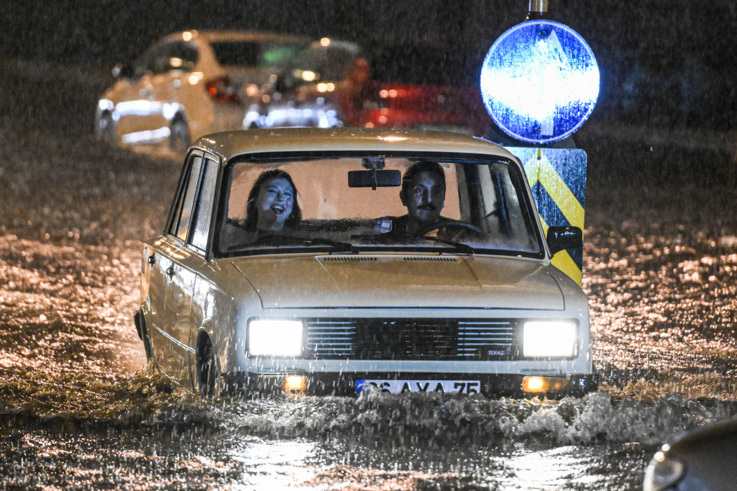 Harun Ozalp / Leica Street Photo 2025