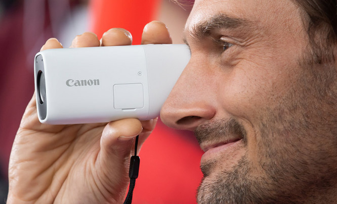 Canon Powershot Zoom - koncepcyjny aparat dla fana sportu, przyrody i… podglądacza